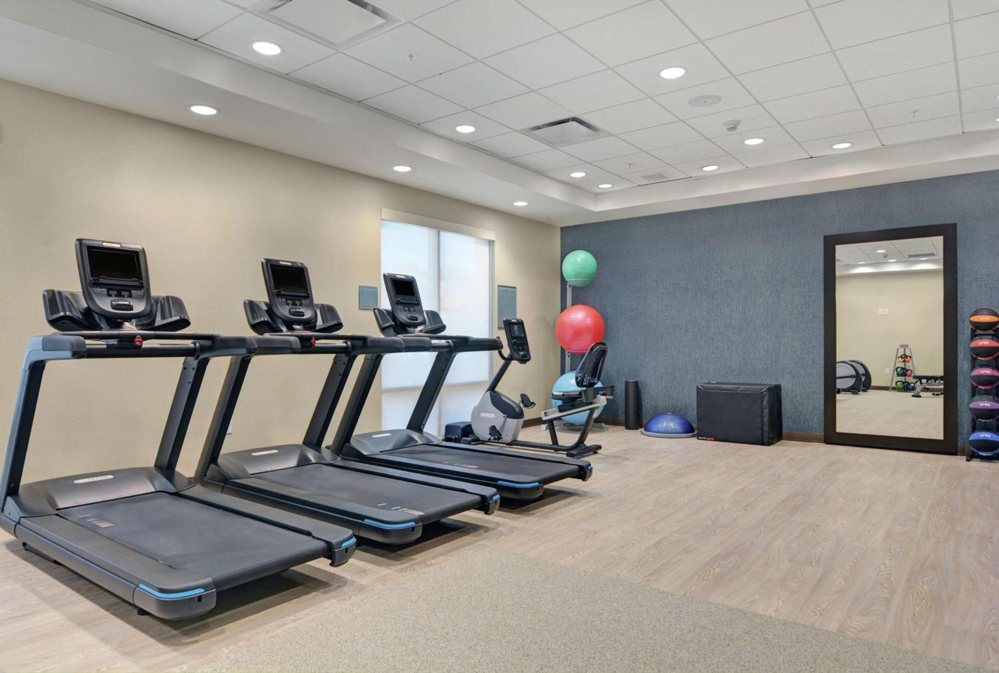 Home2 Suites By Hilton Charleston Daniel Island, Sc Экстерьер фото